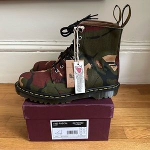 ⭐️ Dr. Martens Made in England Lick Wax Canvas Camo Pascal 1460 UNISEX UK8